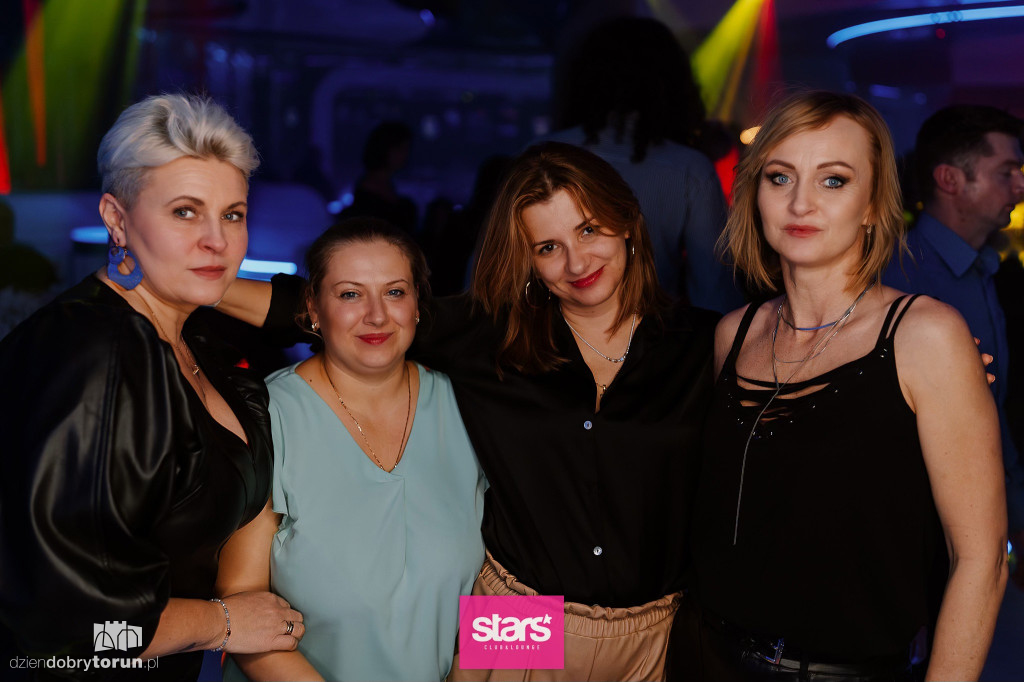 Gorąca noc w klubie Stars!