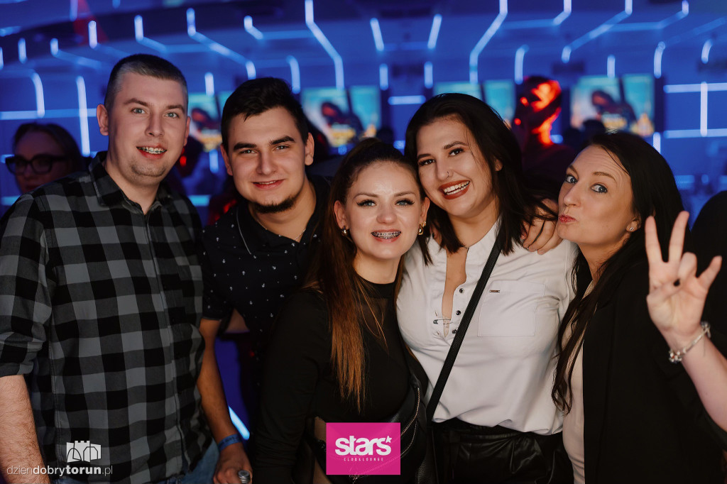 Gorąca noc w klubie Stars!