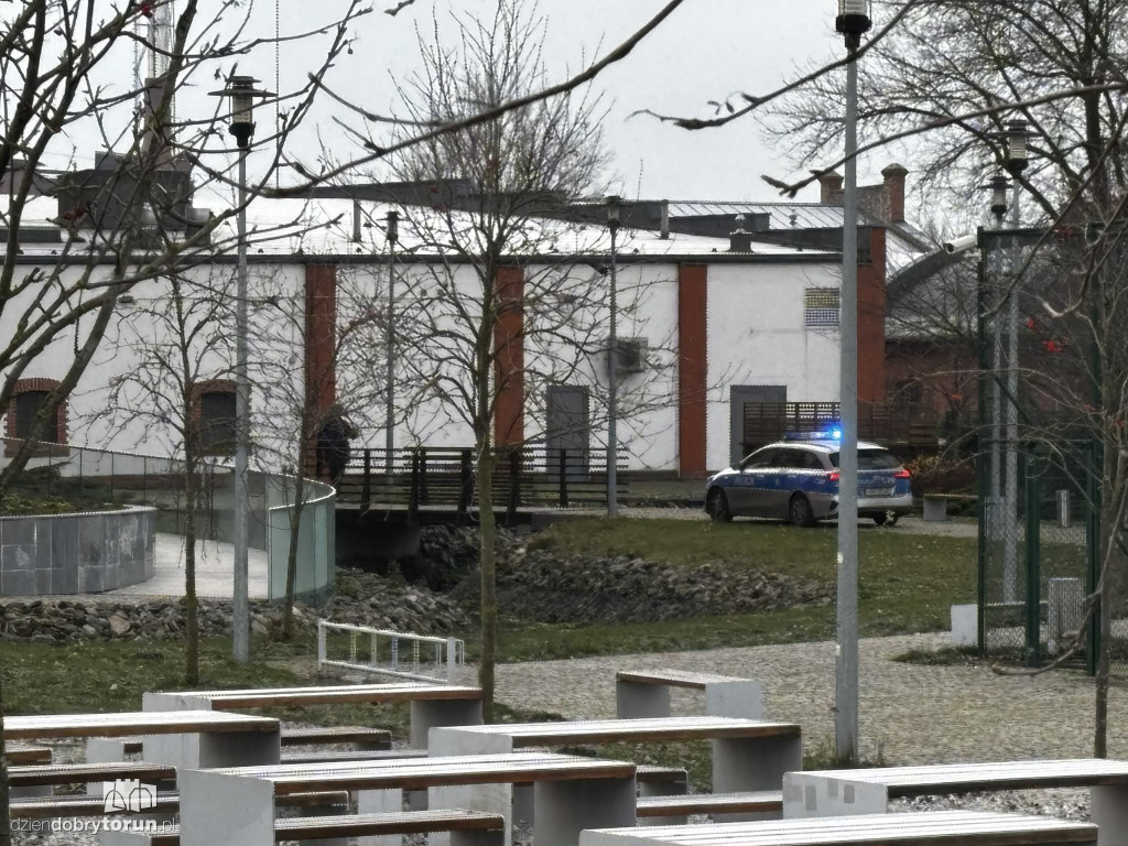 Dramatyczne odkrycie nad ciekiem wodnym