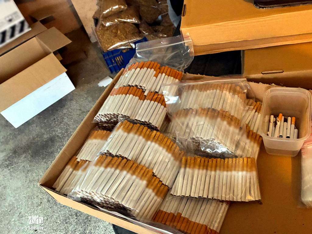 Cios w tytoniowy półświatek