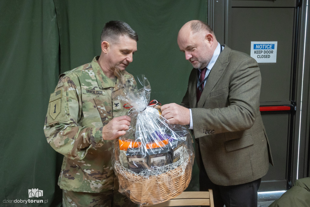 Marszałek województwa odwiedził zołnierzy USA