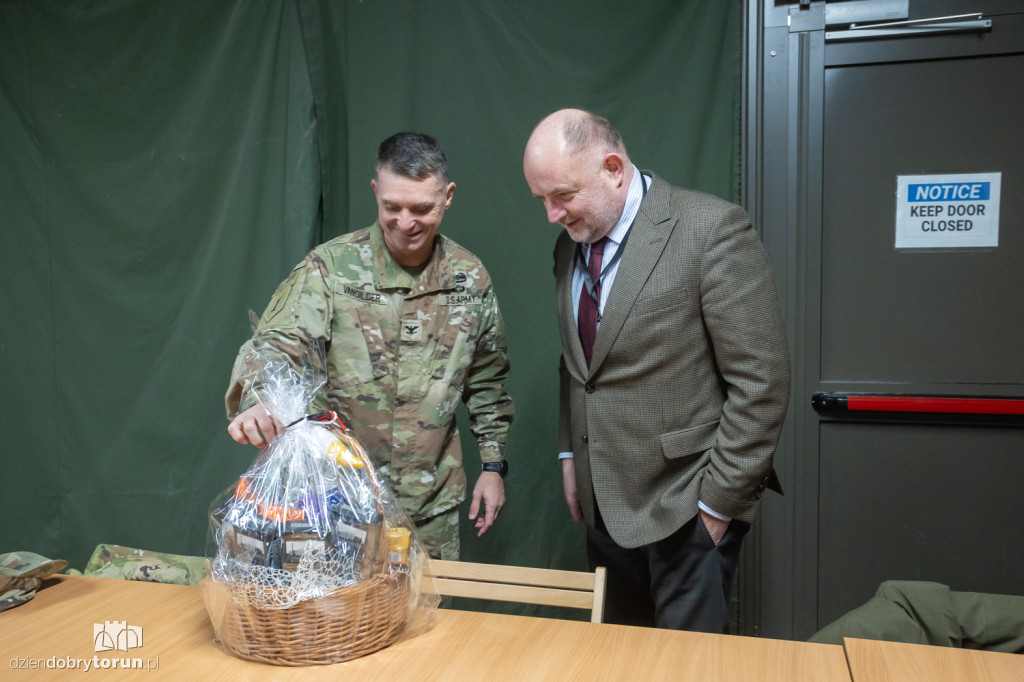 Marszałek województwa odwiedził zołnierzy USA