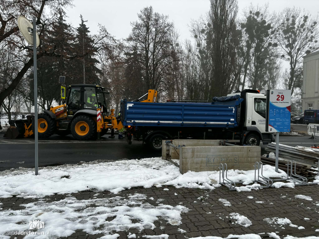 Naprawa wodociągu na Poznańskiej