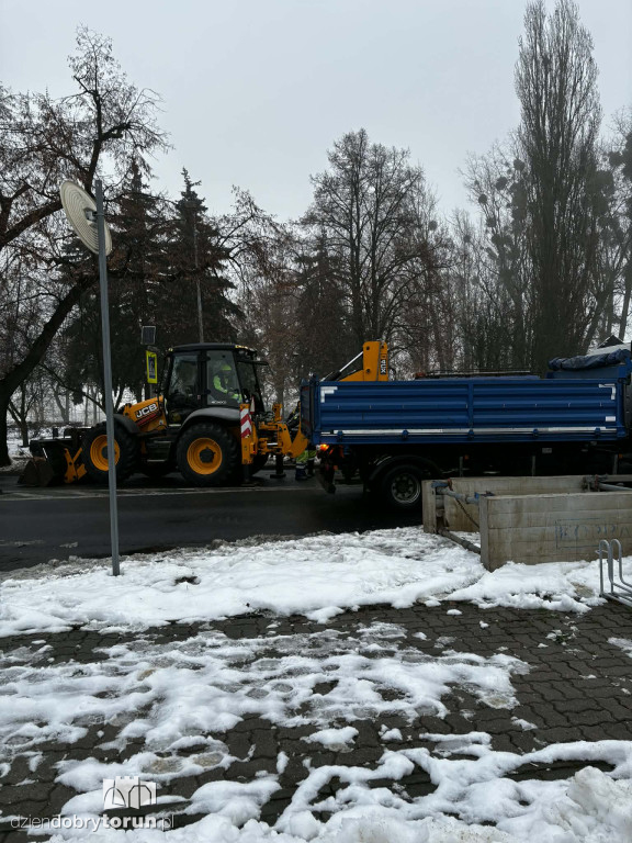 Naprawa wodociągu na Poznańskiej