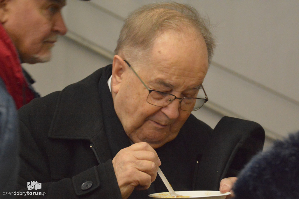 Pyszności na urodzinach rozgłośni