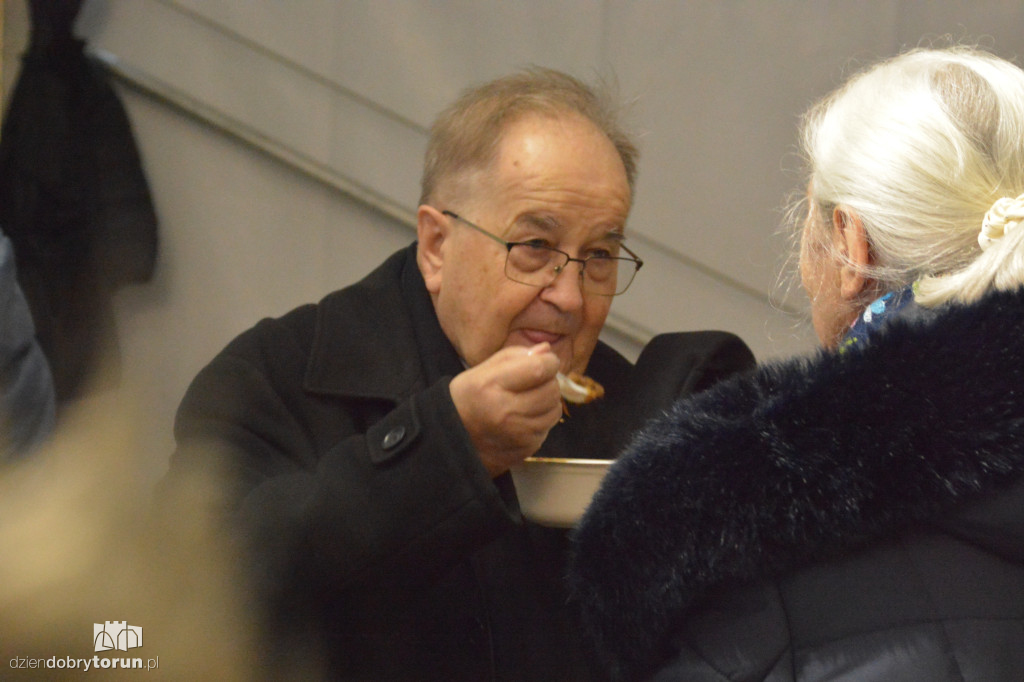 Pyszności na urodzinach rozgłośni