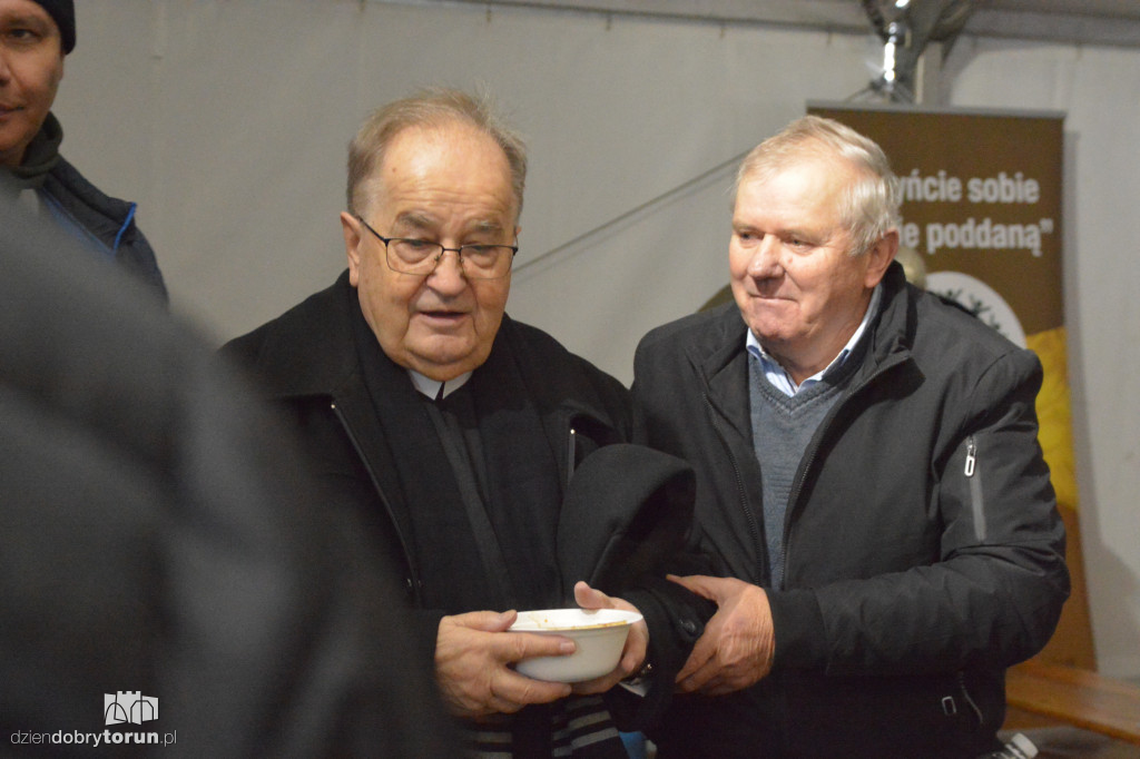 Pyszności na urodzinach rozgłośni