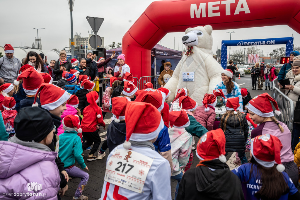 Mikołajkowe biegi dzieci