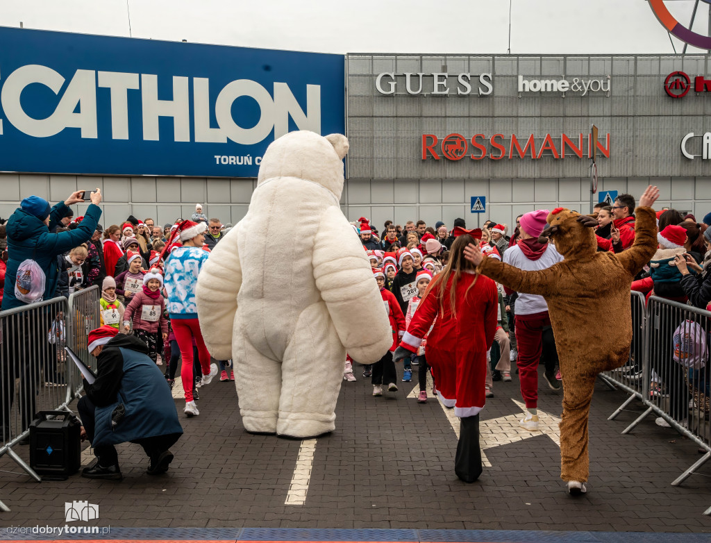 Mikołajkowe biegi dzieci