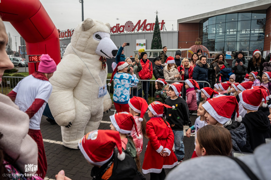 Mikołajkowe biegi dzieci