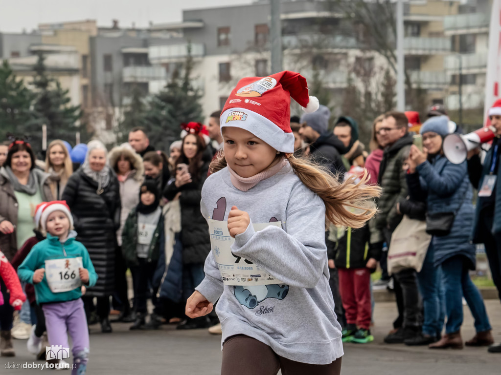 Mikołajkowe biegi dzieci
