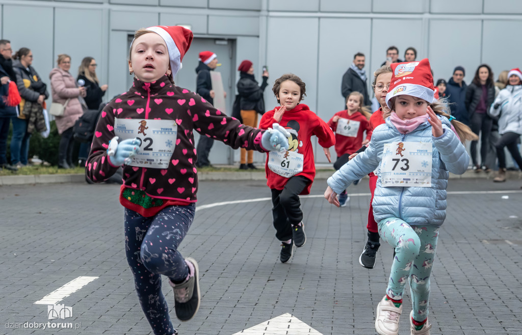 Mikołajkowe biegi dzieci