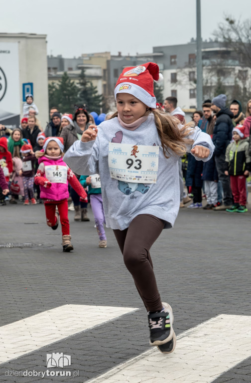 Mikołajkowe biegi dzieci