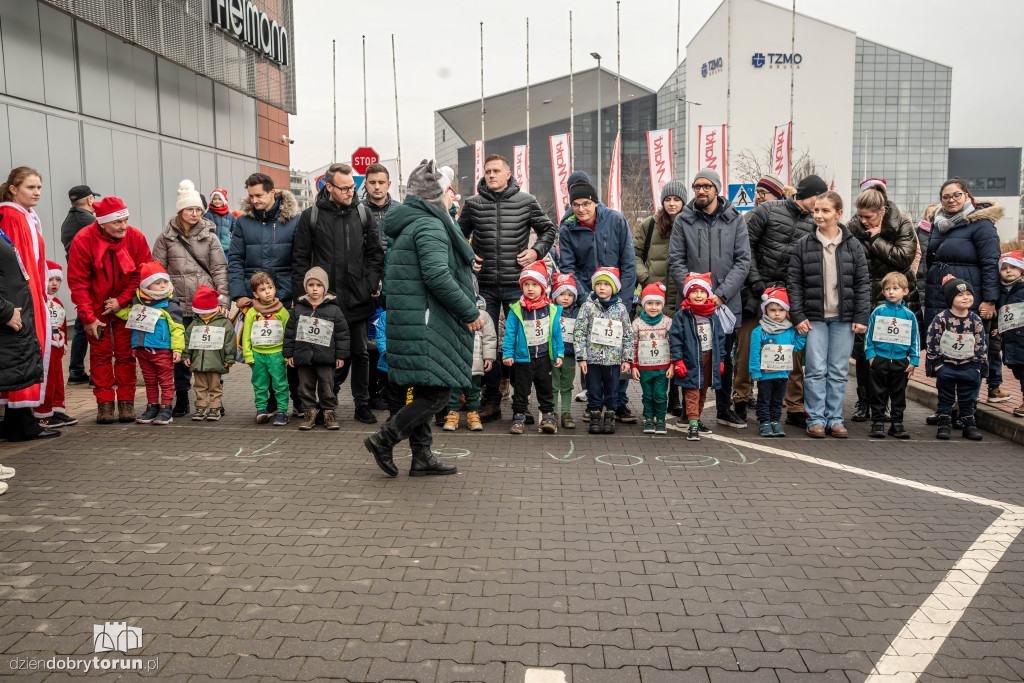 Mikołajkowe biegi dzieci
