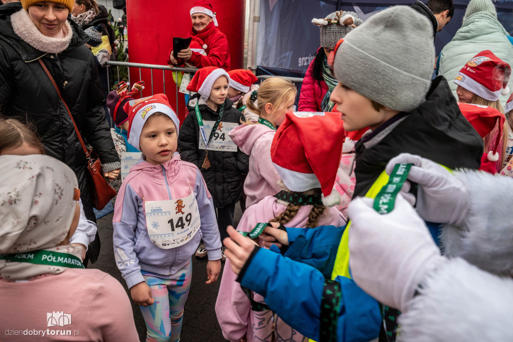 Mikołajkowe biegi dzieci