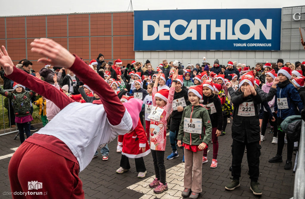 Mikołajkowe biegi dzieci