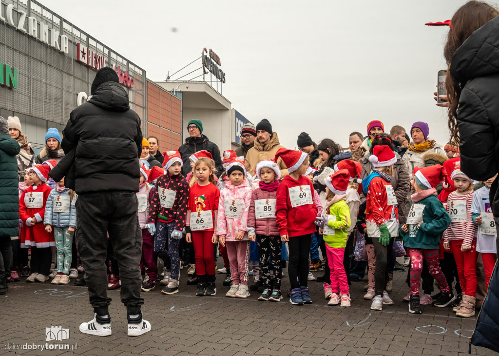 Mikołajkowe biegi dzieci