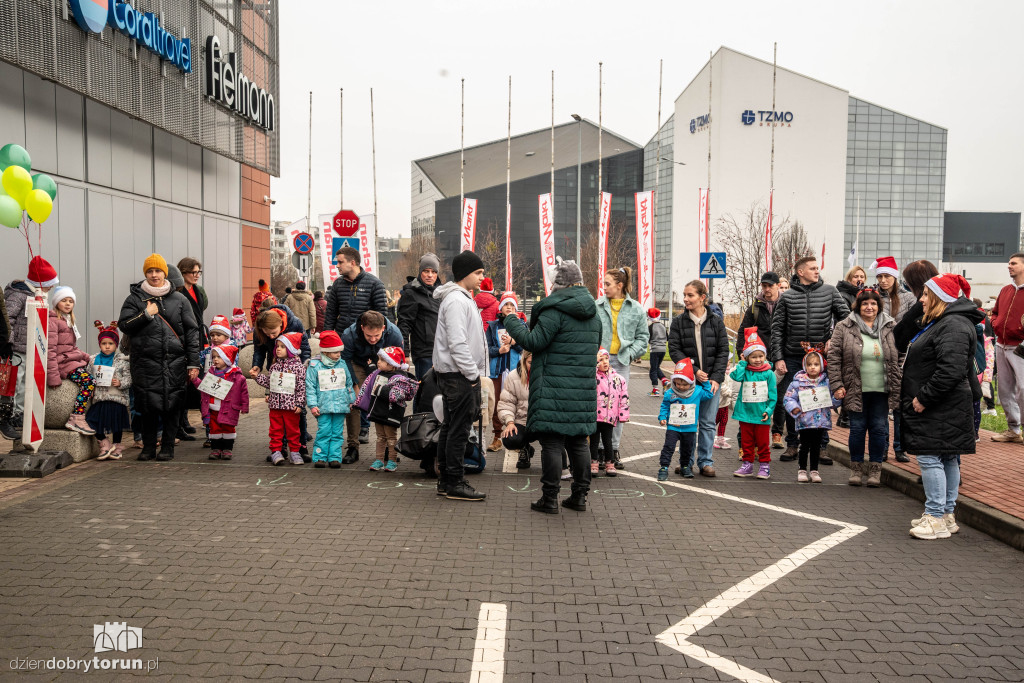 Mikołajkowe biegi dzieci