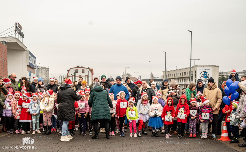 Mikołajkowe biegi dzieci