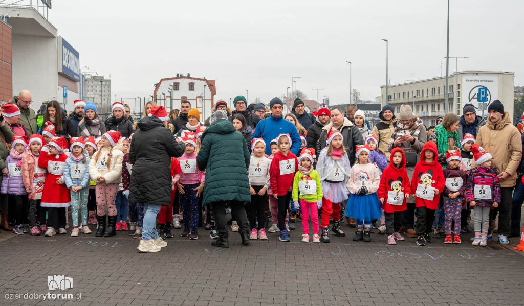 Mikołajkowe biegi dzieci