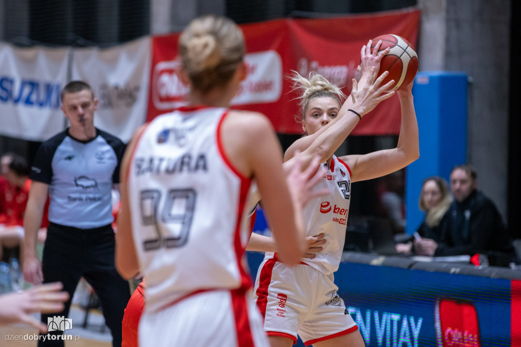Energa Toruń 73 : 67 Wisła Kraków