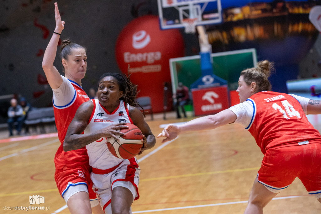 Energa Toruń 73 : 67 Wisła Kraków