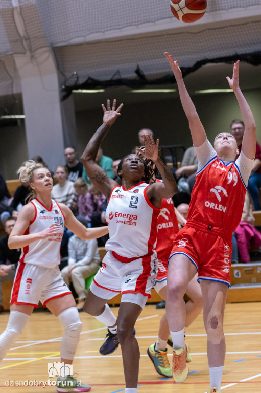 Energa Toruń 73 : 67 Wisła Kraków