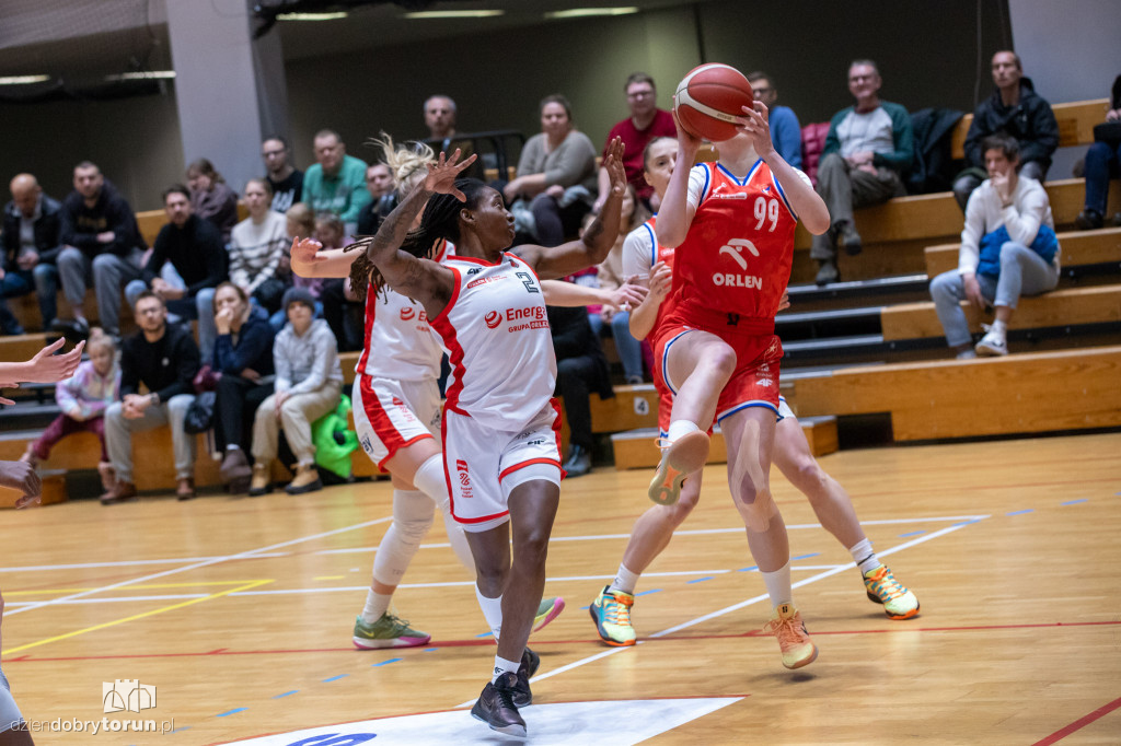 Energa Toruń 73 : 67 Wisła Kraków