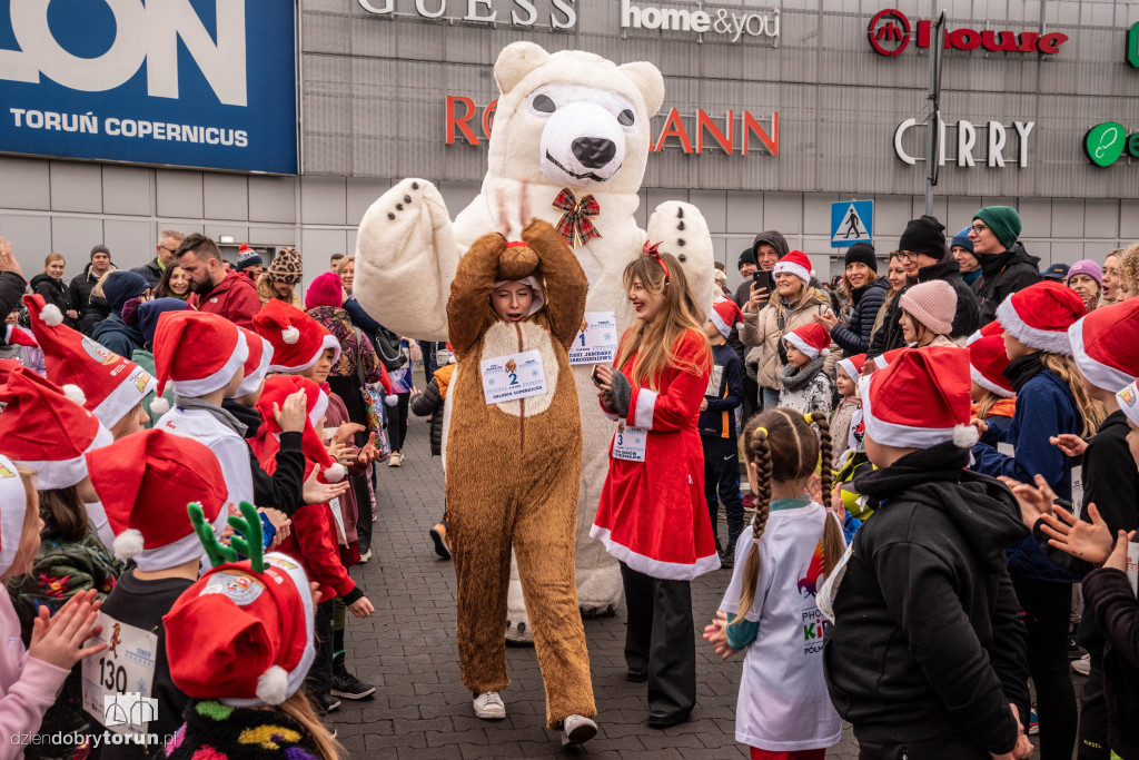 Mikołajkowe biegi dzieci
