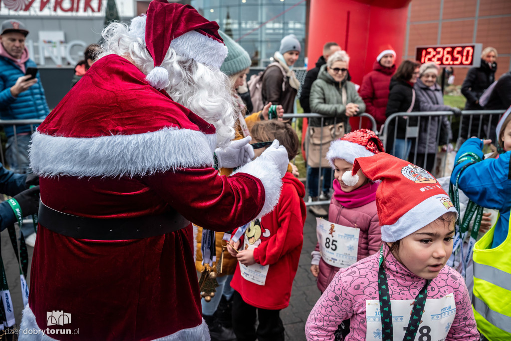 Mikołajkowe biegi dzieci