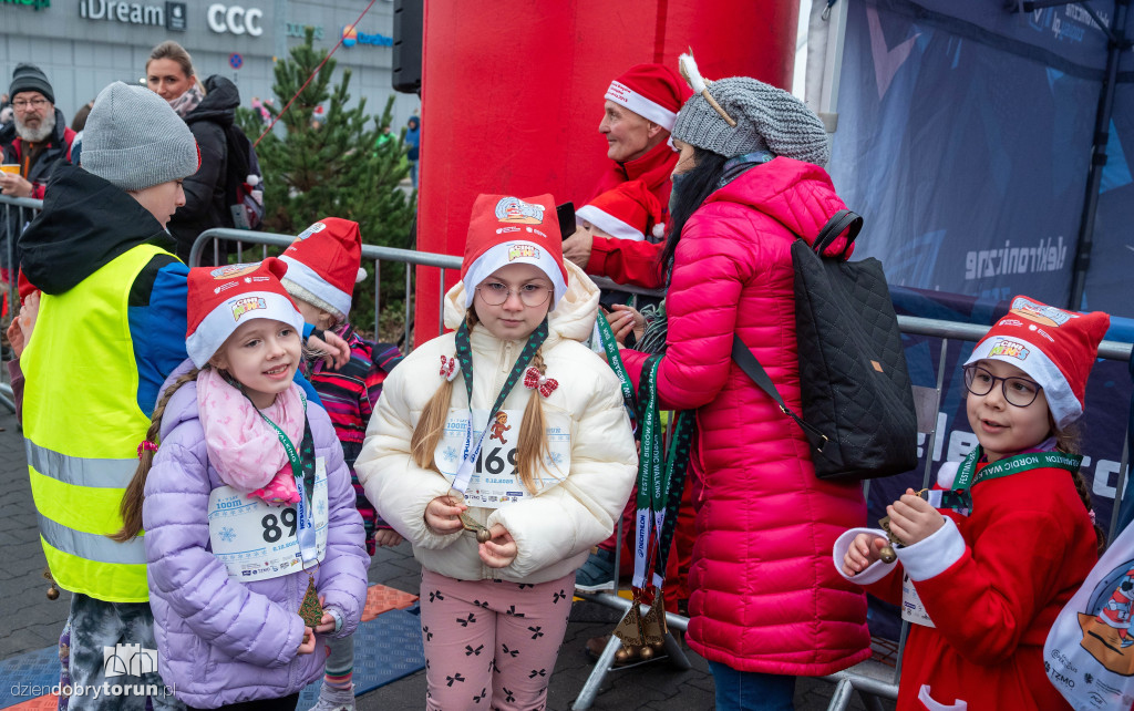 Mikołajkowe biegi dzieci