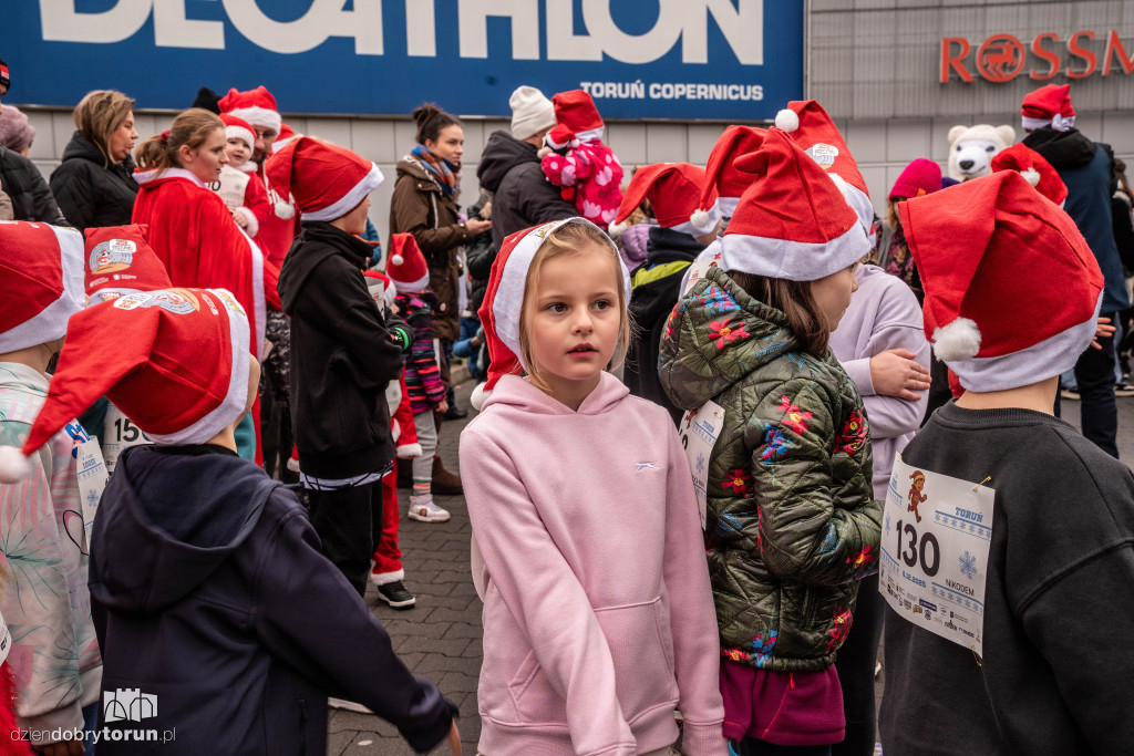 Mikołajkowe biegi dzieci