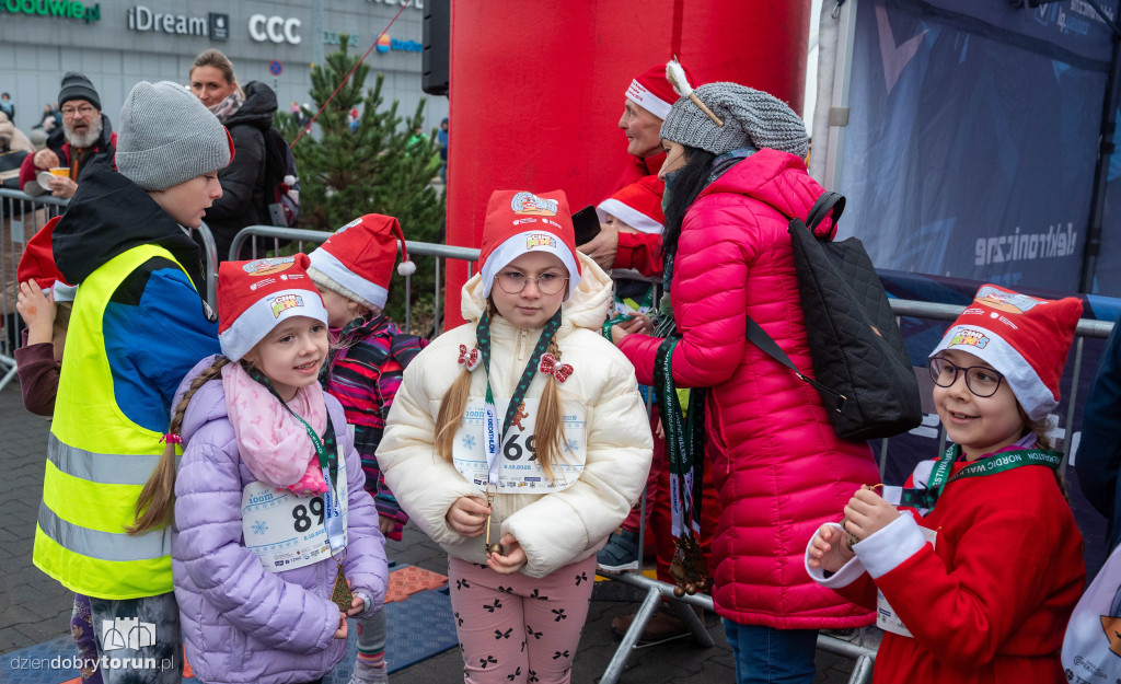 Mikołajkowe biegi dzieci