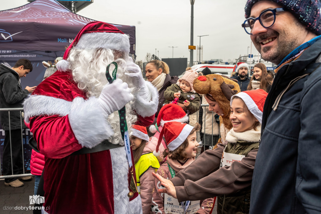 Mikołajkowe biegi dzieci