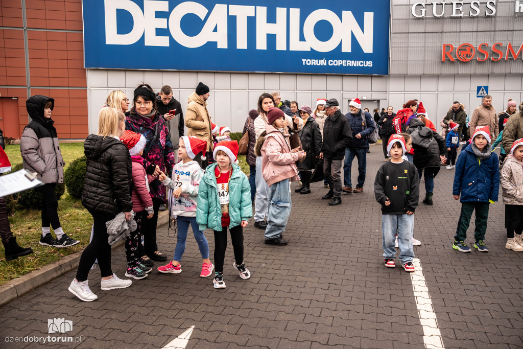 Mikołajkowe biegi dzieci