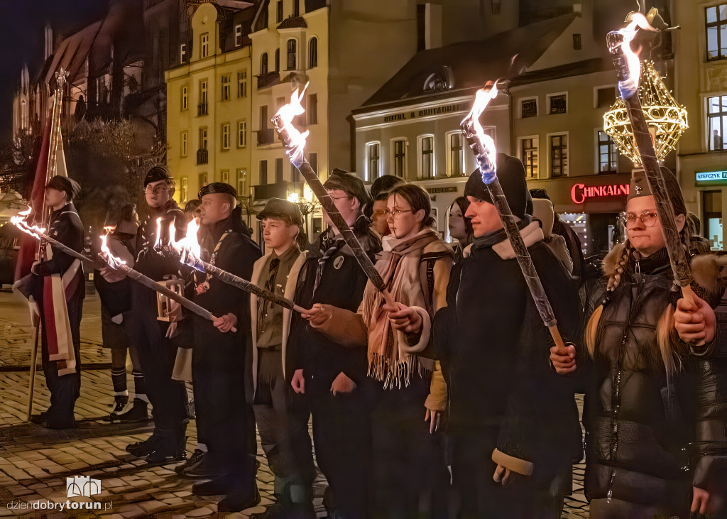 Przekazanie Światła Betlejemskiego w Toruniu