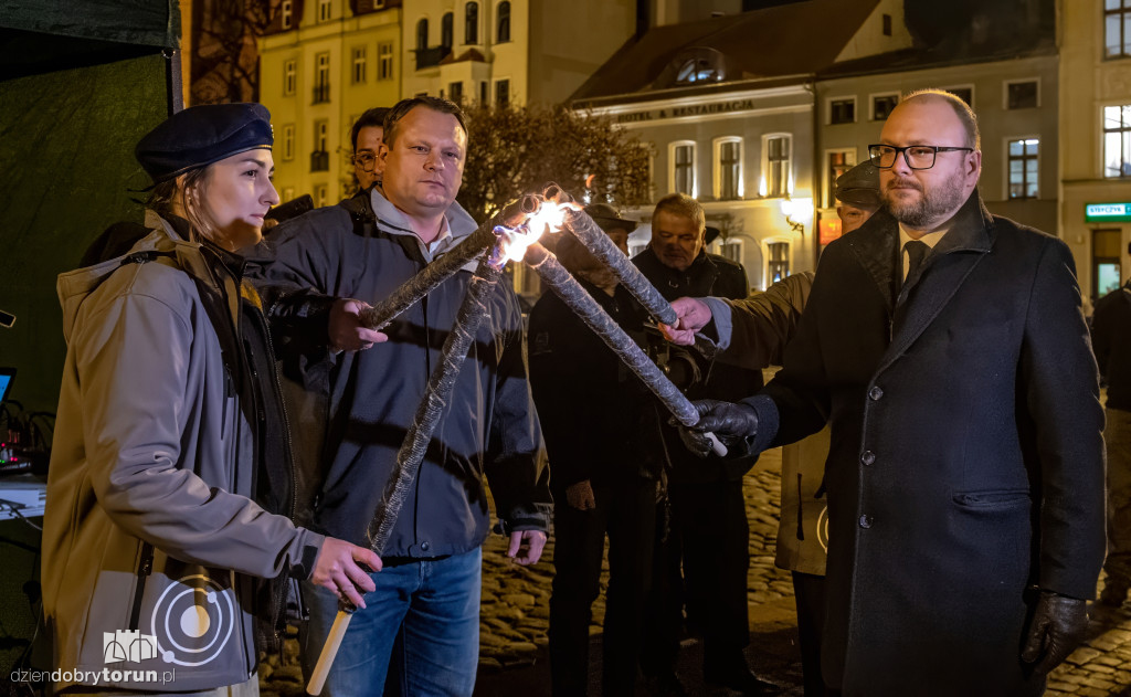 Przekazanie Światła Betlejemskiego w Toruniu