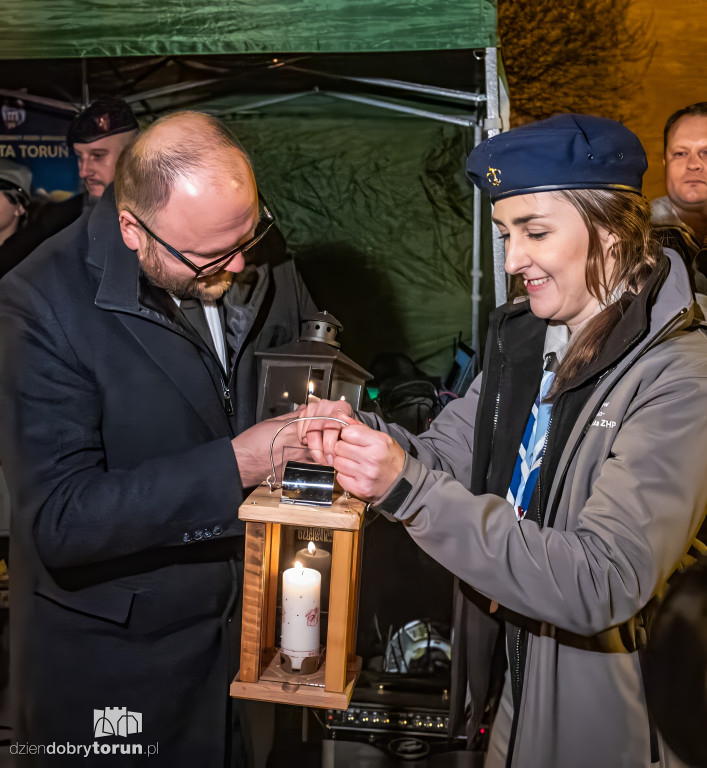 Przekazanie Światła Betlejemskiego w Toruniu