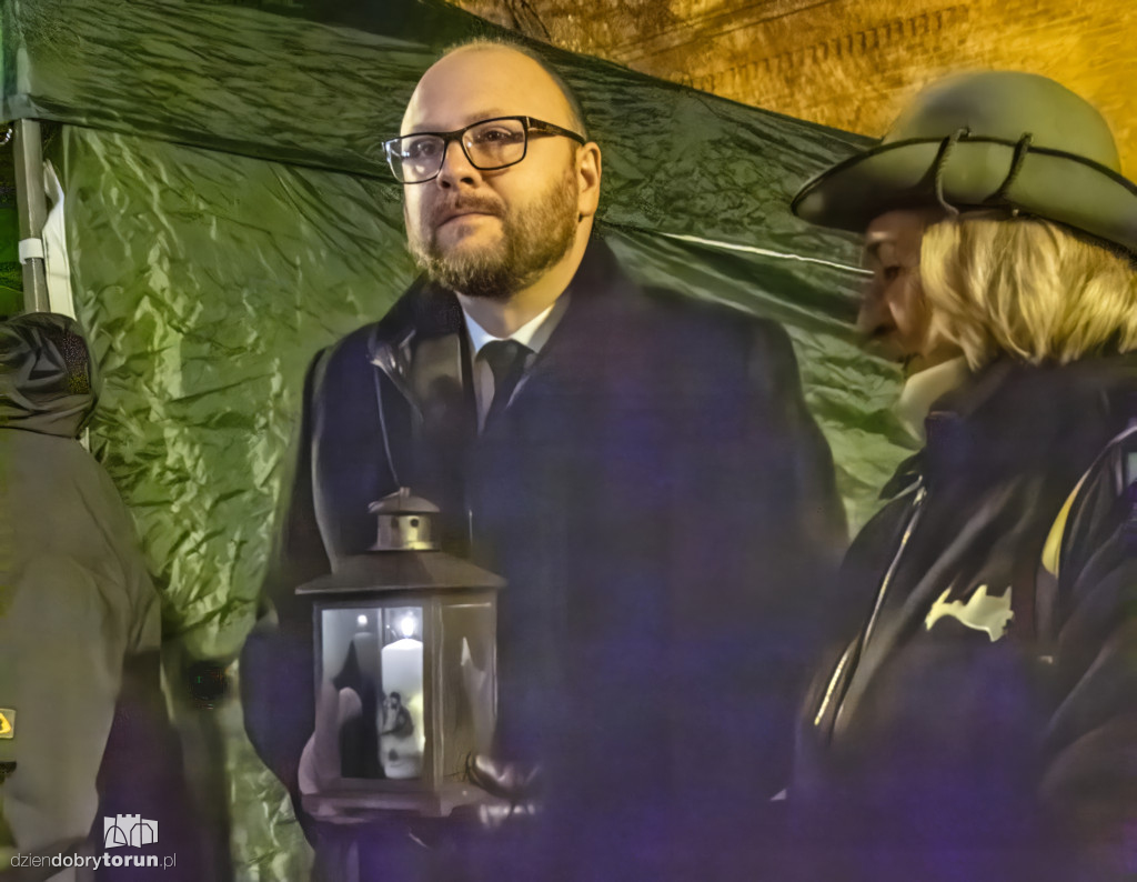 Przekazanie Światła Betlejemskiego w Toruniu