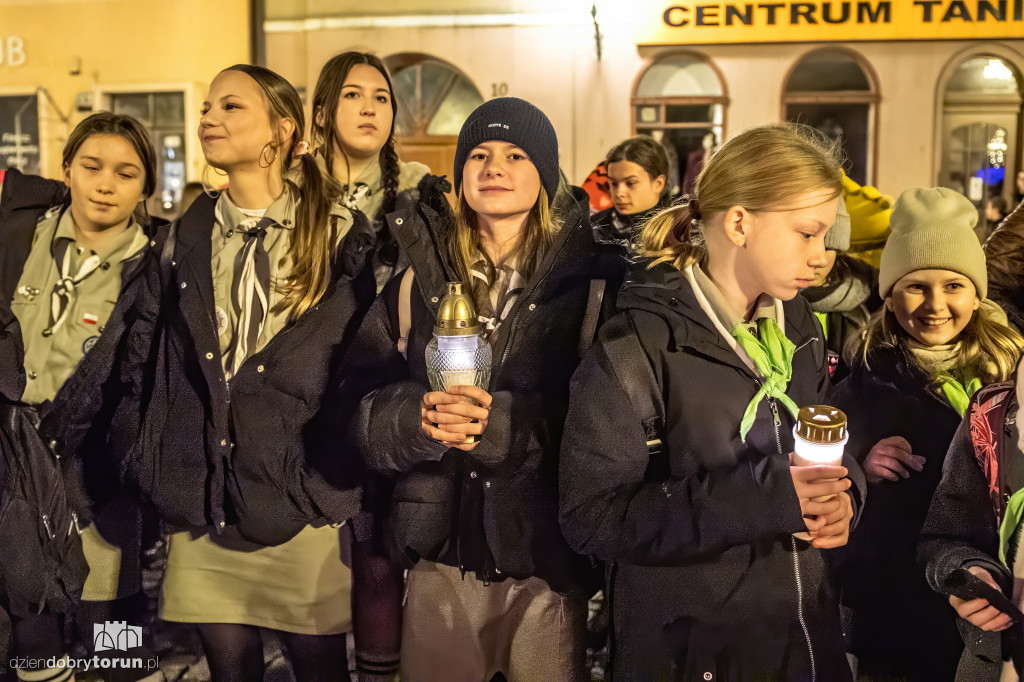 Przekazanie Światła Betlejemskiego w Toruniu