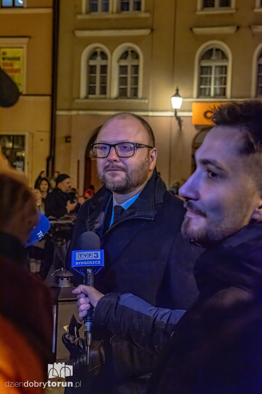 Przekazanie Światła Betlejemskiego w Toruniu