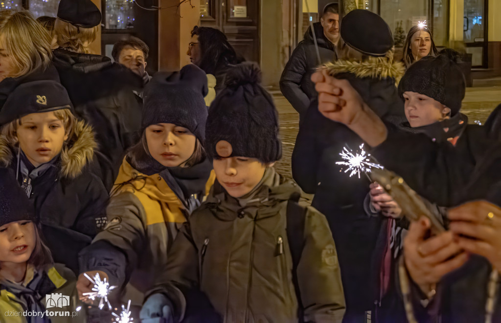 Przekazanie Światła Betlejemskiego w Toruniu