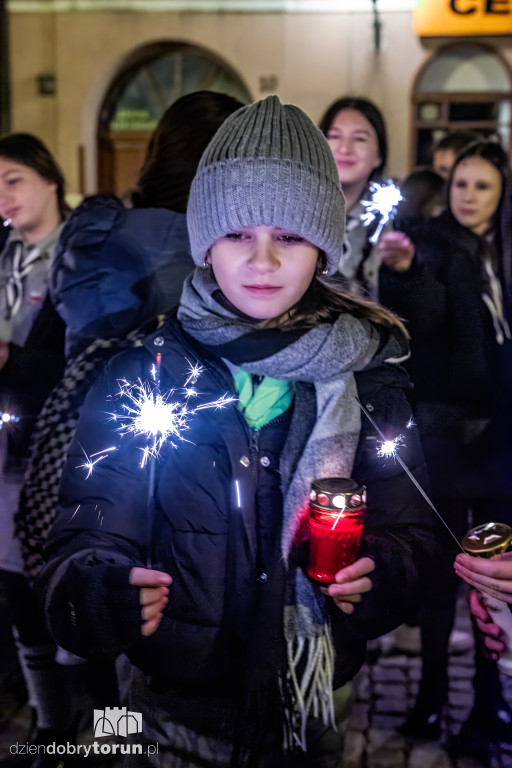 Przekazanie Światła Betlejemskiego w Toruniu