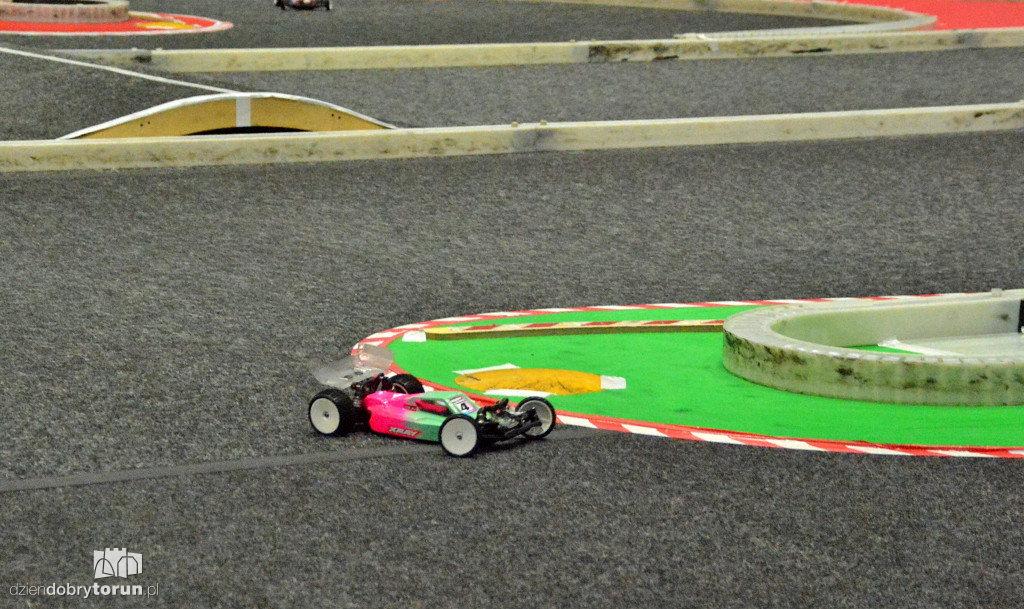 Halowe Mistrzostwa Polski OFF ROAD modeli RC