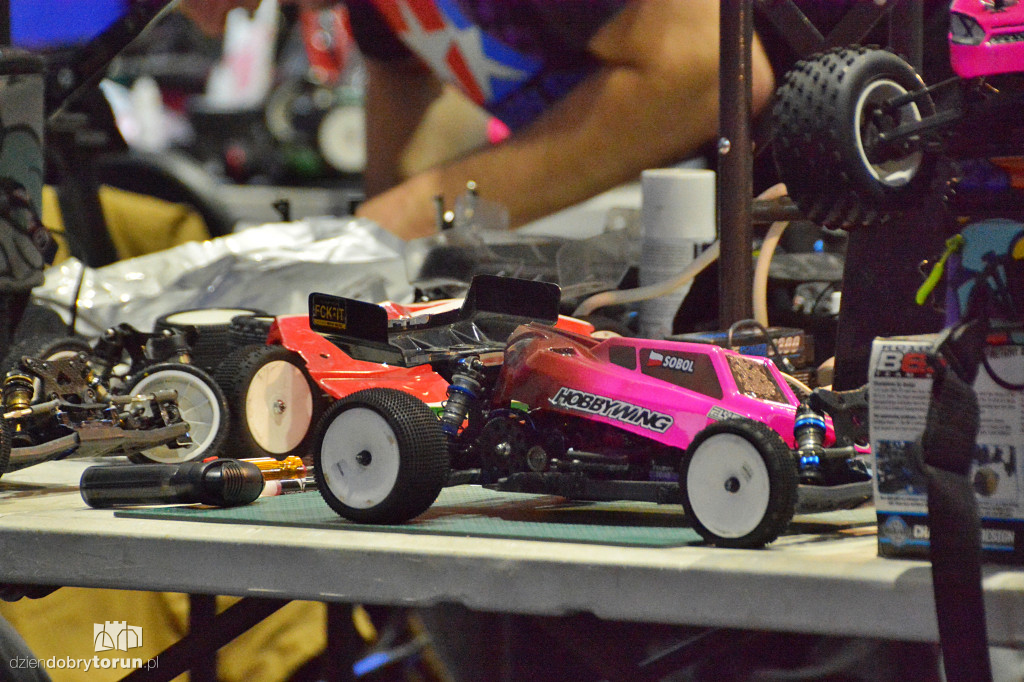 Halowe Mistrzostwa Polski OFF ROAD modeli RC