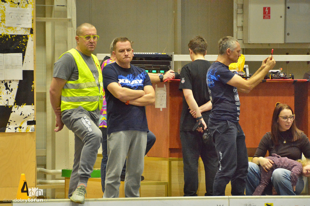 Halowe Mistrzostwa Polski OFF ROAD modeli RC