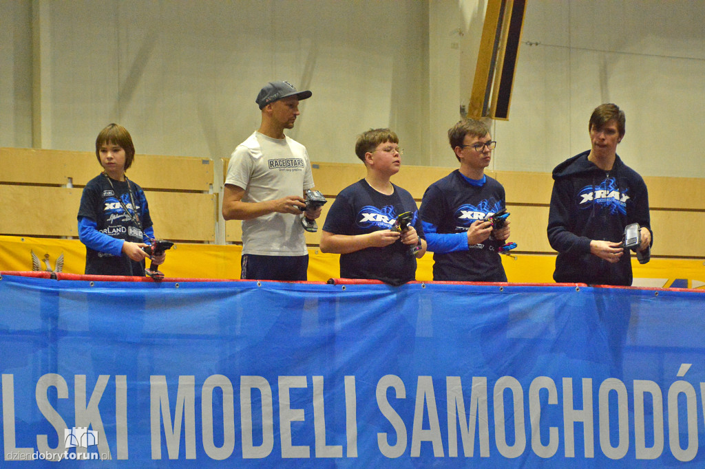 Halowe Mistrzostwa Polski OFF ROAD modeli RC