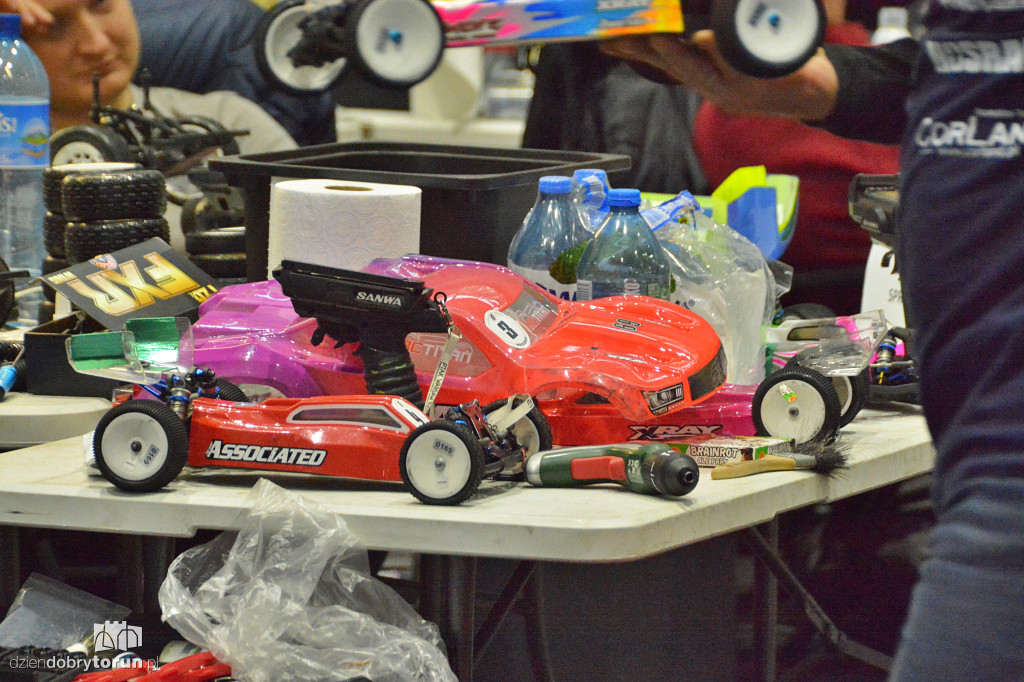 Halowe Mistrzostwa Polski OFF ROAD modeli RC