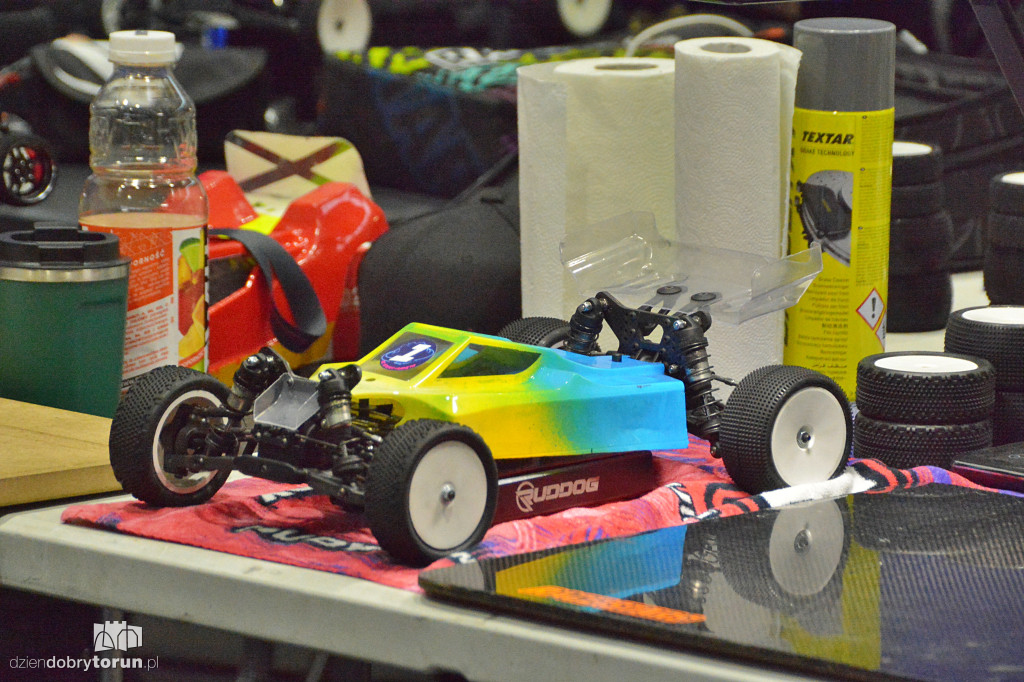 Halowe Mistrzostwa Polski OFF ROAD modeli RC