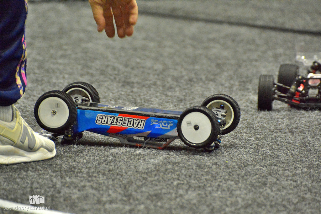 Halowe Mistrzostwa Polski OFF ROAD modeli RC